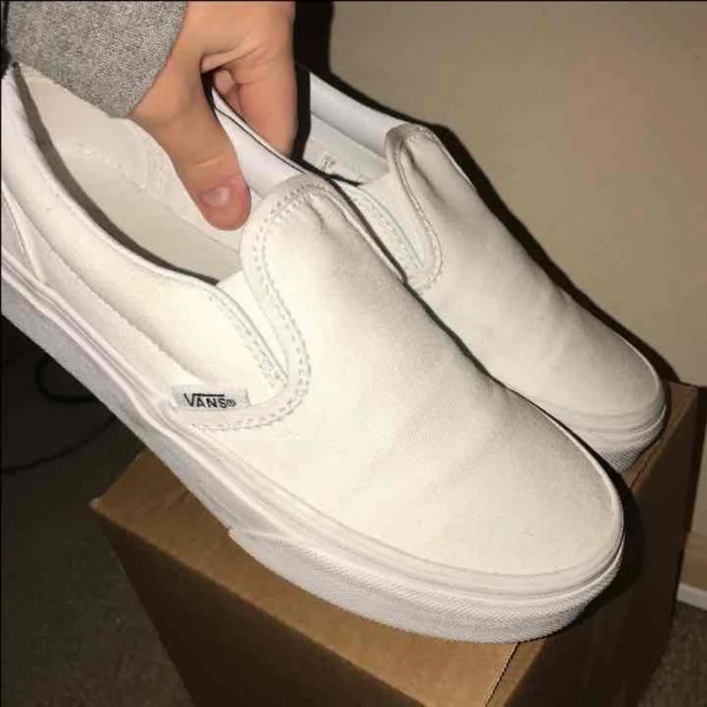 WHITE SLIP ON VANS